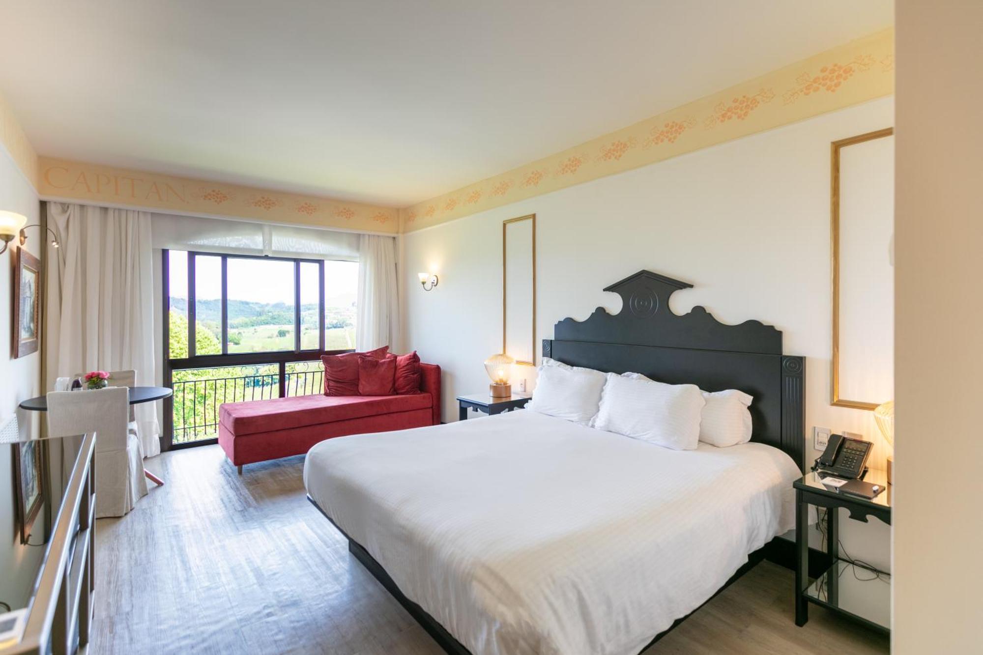 Spa Do Vinho Condominio Vitivinicola Bento Gonçalves Esterno foto A room at the Hotel Le Soleil